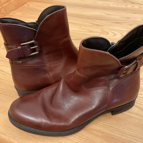 Ecco Brown Leather Ankle Boots - Picture 4 of 4